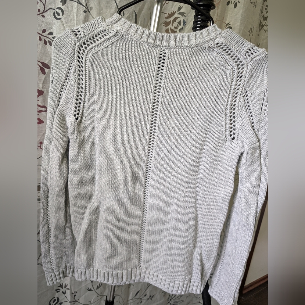 GAP Gray Sweater - Picture 2 of 3